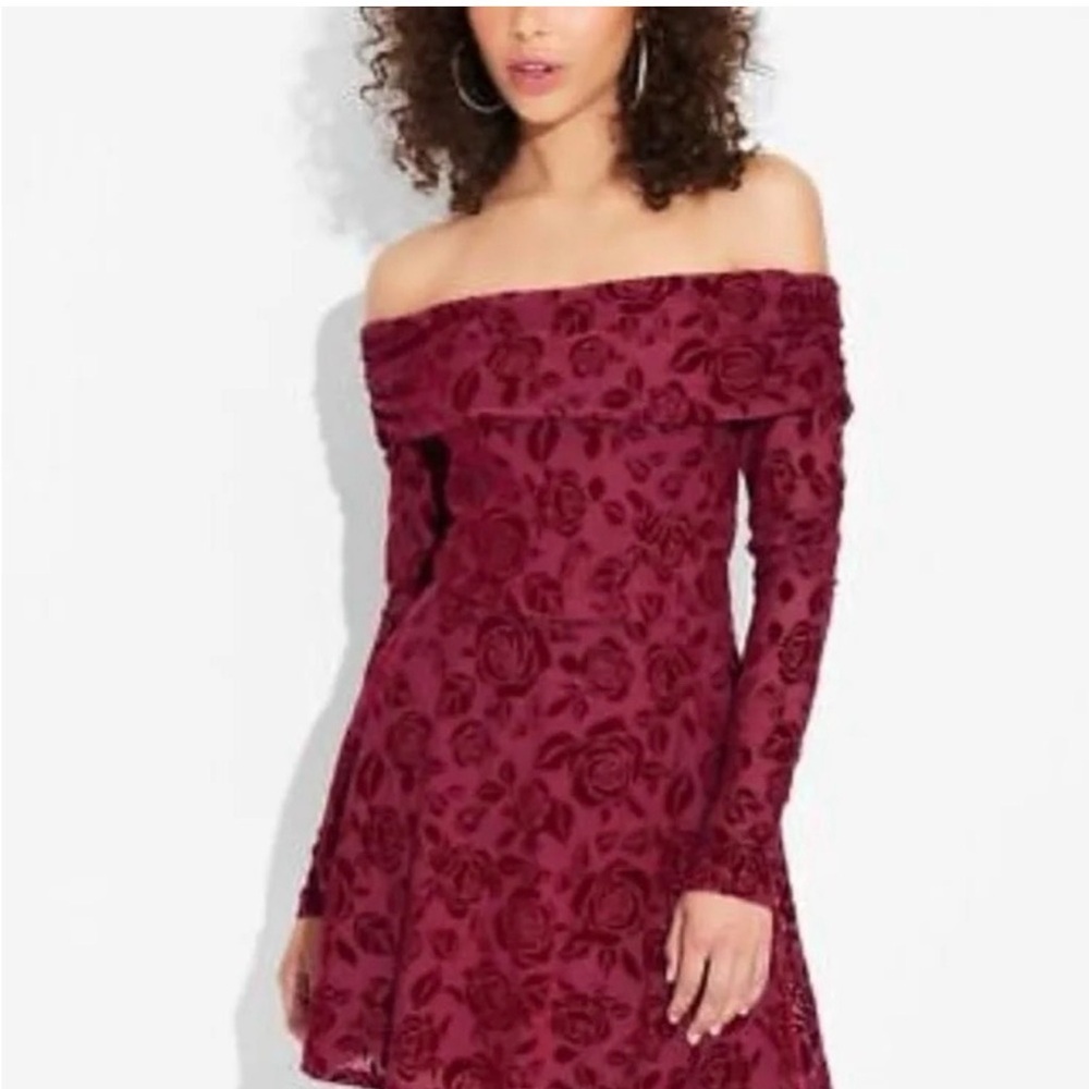 Elegant Off-Shoulder Burgundy Dress
